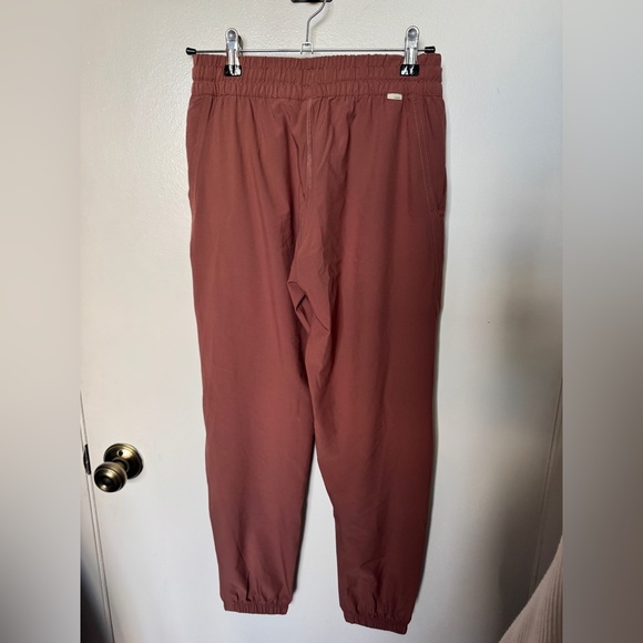 Womens Vuori Joggers - Picture 5 of 7